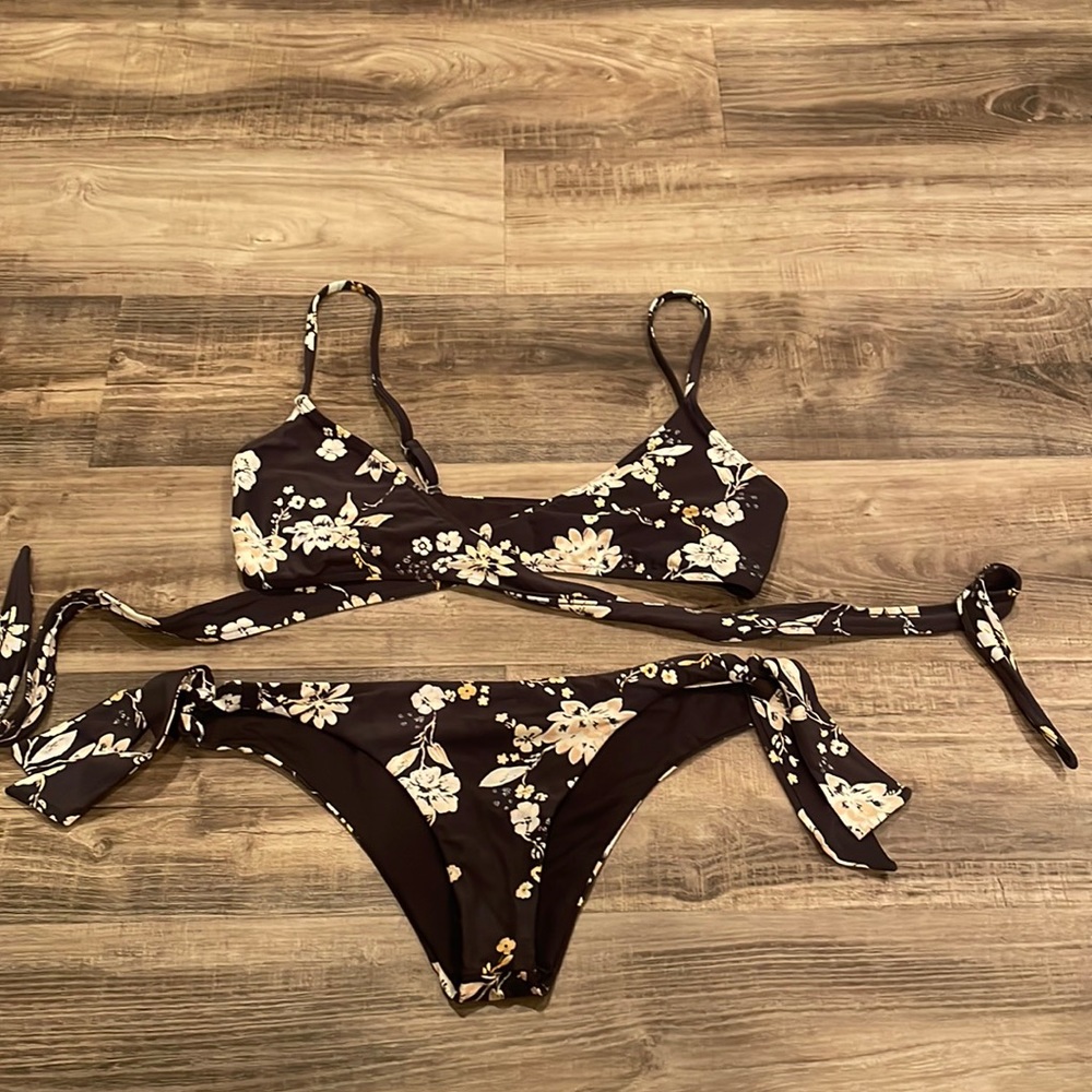 billabong bikini set